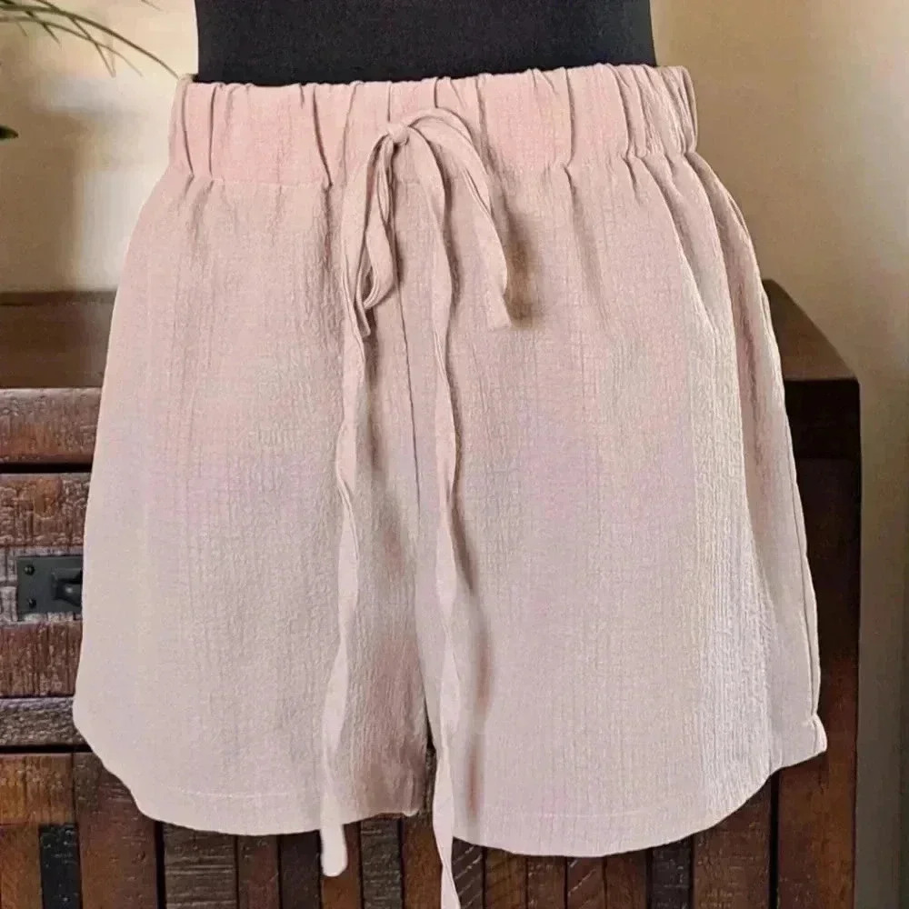 ❤️ Shein Tan Coloured Lightweight  Seersucker Shorts - Picture 8 of 8